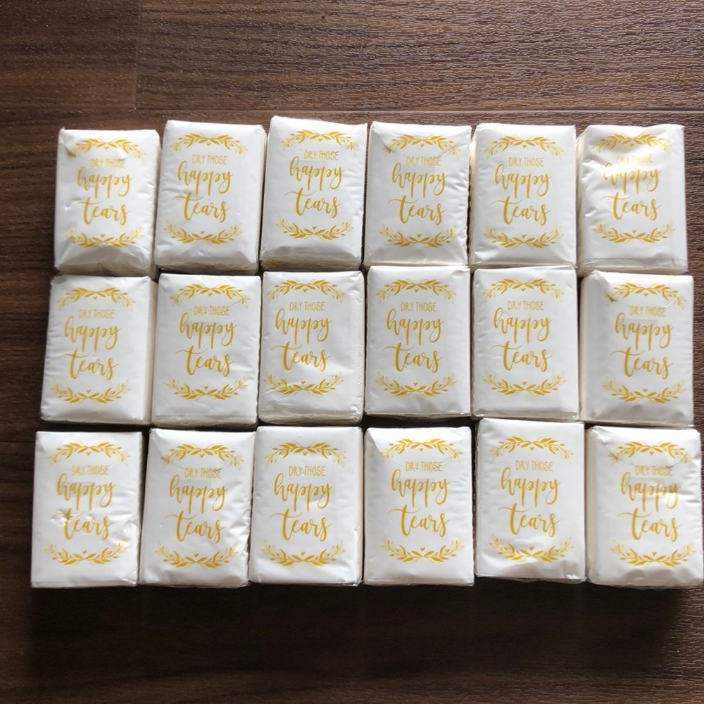 Pack of 18 wedding tissue packs